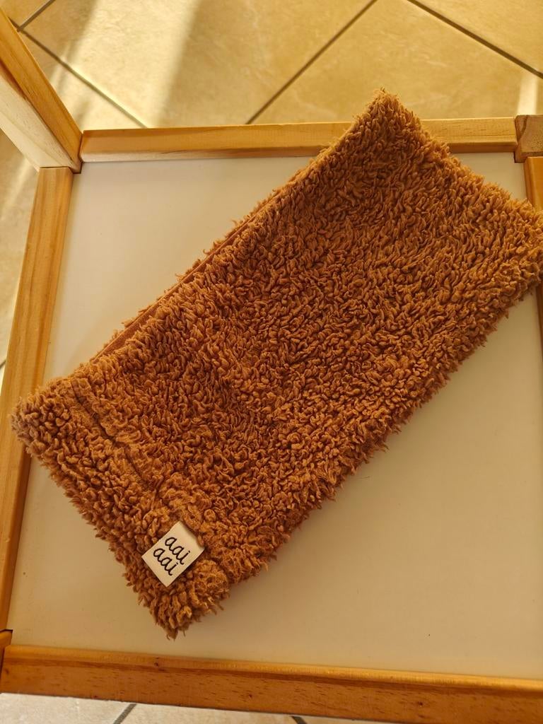 Cache cou aai aai taille unique