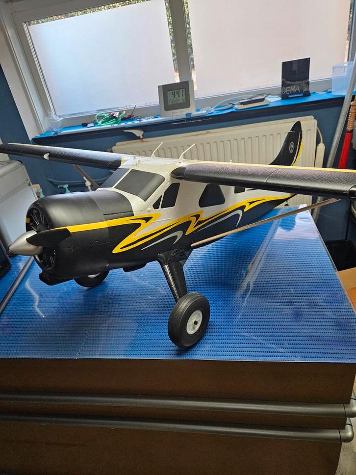 Beaver 2000mm par Fms, Hobby & Loisirs créatifs, Modélisme | Avions & Hélicoptères, Enlèvement