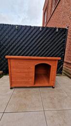 Woody Platdak-Hondenhok met kunststof deur aanwezig, Animaux & Accessoires, Maisons pour chiens, Enlèvement, Niche à chien