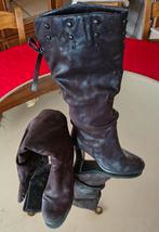 Mooie elegante nubuck lederen hoge lange laarzen maat 38, Ophalen