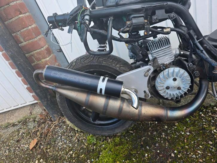 Booster phaze 2 classe A papier clef echange proposer, Vélos & Vélomoteurs, Scooters | Yamaha