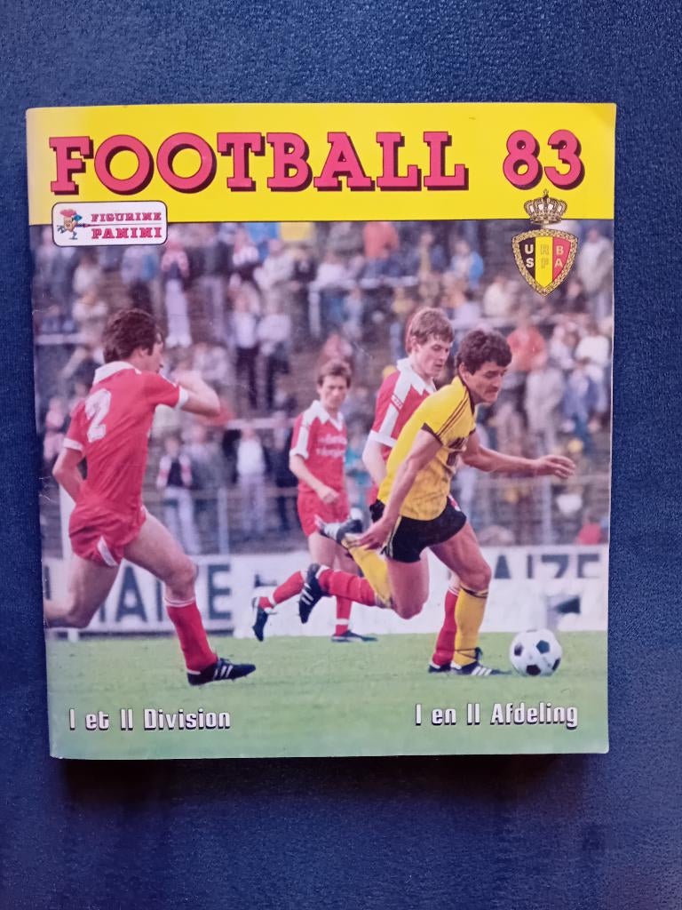 panini stickerboek Football 83, Verzamelen, Stickers, Zo goed als nieuw, Sport, Ophalen of Verzenden