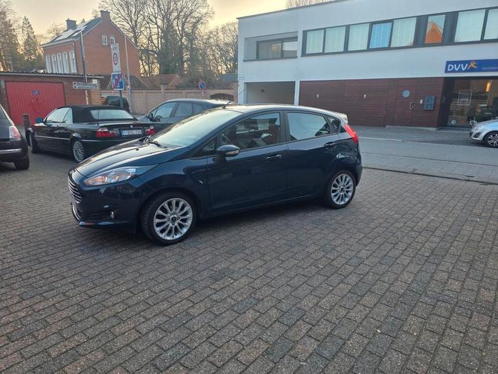 Ford fiesta 1.5tdci 2015, Auto's, Ford, Particulier, Fiësta, ABS, Airbags, Airconditioning, Alarm, Bluetooth, Bochtverlichting