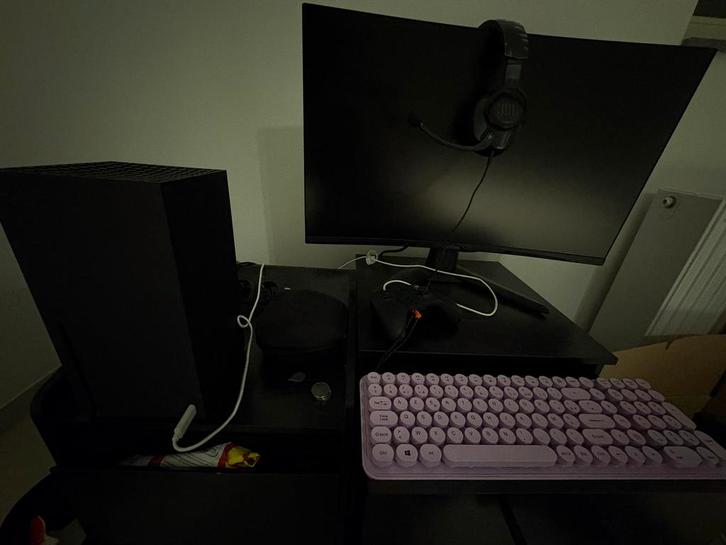 Xbox x series 1tb + msi monitor + xbox elite controller, Games en Spelcomputers, Spelcomputers | Xbox Series X en S, Zo goed als nieuw