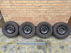 Stalen velgen Ford Focus met winterbanden en moeren, Auto-onderdelen, Banden en Velgen, Ophalen, Gebruikt, 15 inch, Banden en Velgen