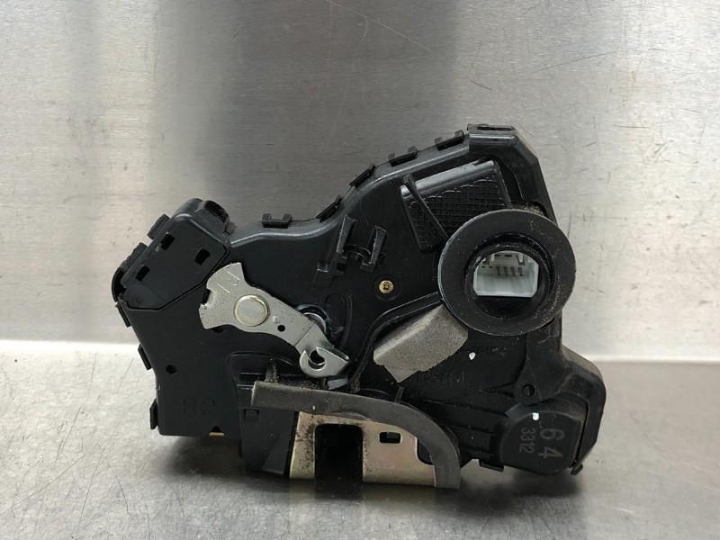 SERRURE DE PORTE RODS AVANT DROIT Toyota Land Cruiser (J12), Utilisé, Toyota