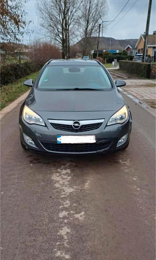 Opel Astra 1.4 essence euro 5, Autos, Opel, Particulier, Astra, Essence, Euro 5, Enlèvement