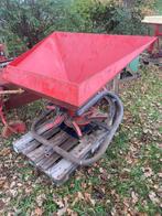 Kunstmeststrooier, Ophalen