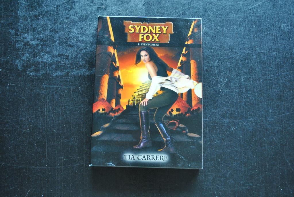 Intégrale DVD Sydney Fox L'aventurière Tia Carrère RARE, CD & DVD, DVD | TV & Séries télévisées, Enlèvement ou Envoi, Utilisé