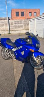 Honda VFR 800 fi - 2001- slechts 40000 km- V4 sport touring, Motos, Motos | Honda, Particulier, Sport