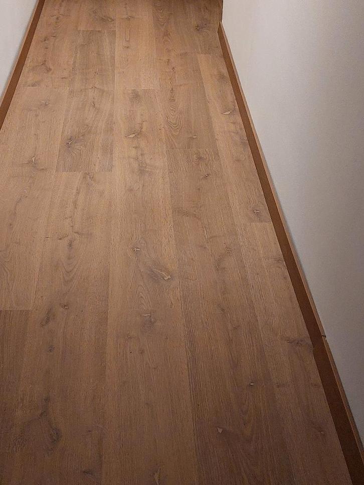 Quickstep Bloom - revêtement de sol en vinyle - chêne fumé, Bricolage & Construction, Planches & Dalles, Neuf, Autres types, Synthétique