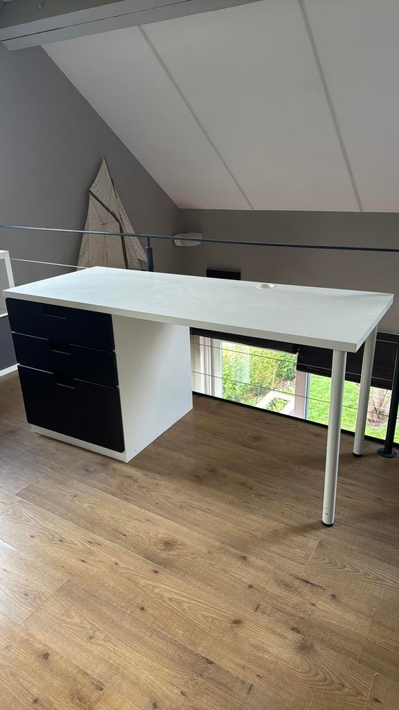 Bureau ikea avec 3 tiroirs, Enlèvement, Comme neuf, IKEA