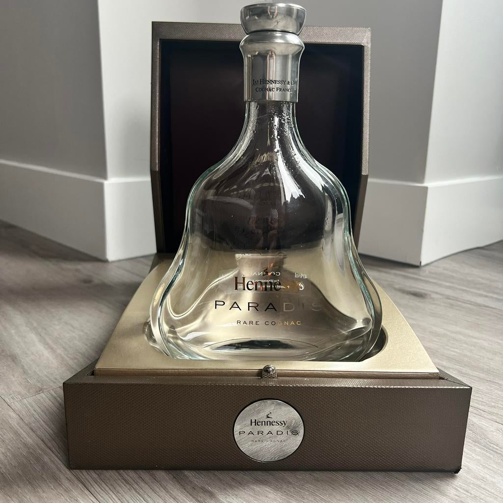 Set de luxe Hennessy Paradis (bouteille vide + étui), Collections, Vins, Enlèvement ou Envoi, Comme neuf, France, Autres types