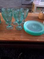 5 doorzichtig groen drinkglazen+ 5 borden, Enlèvement