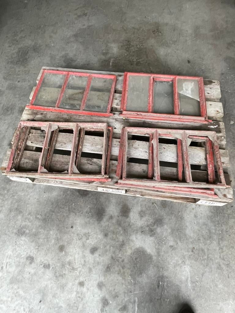 7 oude gietijzer stalramen, Antiek en Kunst, Ophalen