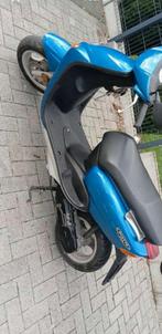 Scooter en très bon état à vendre
 Scooter 50cc propre, Fietsen en Brommers, Ophalen of Verzenden