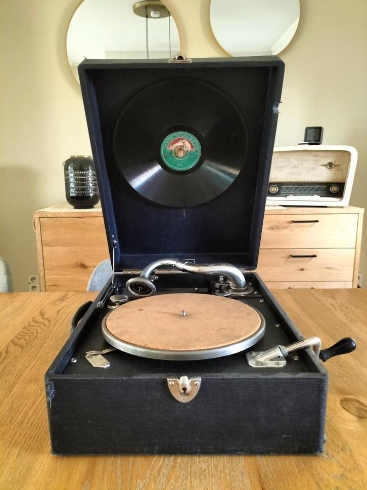 Barthé antieke draagbare grammofoon, Antiek en Kunst, Antiek | Tv's en Audio, Ophalen