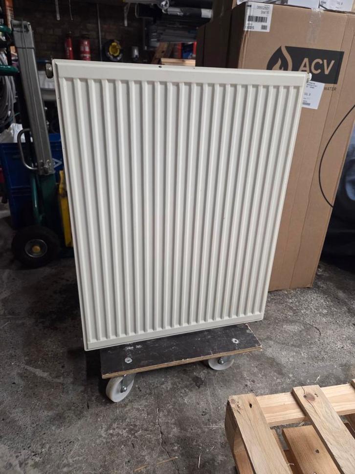 Radiateur Type 22 70 cm de large 90 cm de haut, Bricolage & Construction, Chauffage & Radiateurs, Radiateur, Enlèvement