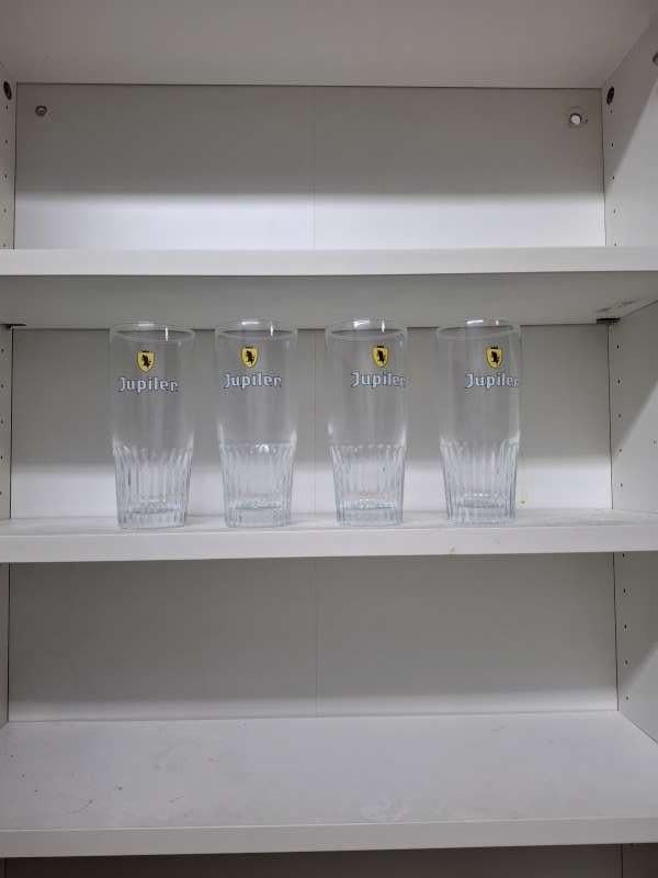 Jupiler glazen 4stuks voor 1euro, Ophalen, Zo goed als nieuw, Bierglas