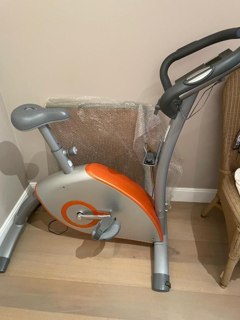 Hometrainer, Ophalen, Zo goed als nieuw, Hometrainer