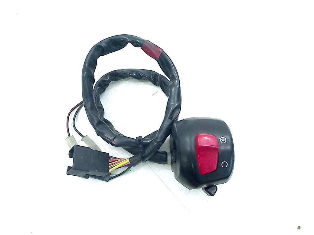 STUURSCHAKELAAR RECHTS Suzuki, Dhr. S. di Majo, Gebruikt, Info@cama-motorparts.nl, P.J. Troelstraweg 8 8
3144 CX  MAASSLUIS, NL