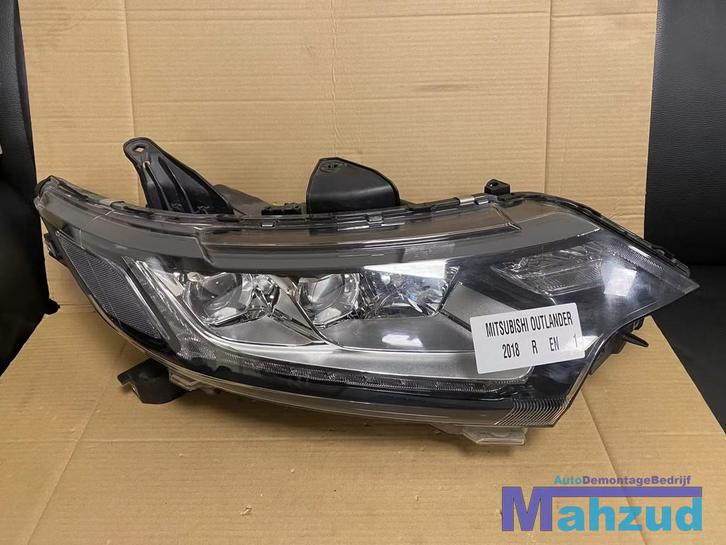 MITSUBISHI OUTLANDER PHEV Rechts koplamp 2015-2021, Auto-onderdelen, Verlichting, Mitsubishi, Gebruikt