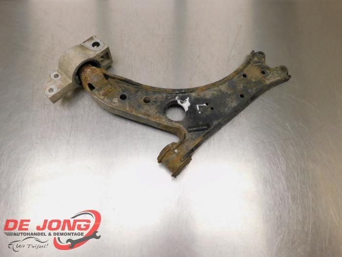 Bras de suspension avant gauche d'un Volkswagen Golf, Volkswagen, -, 3 mois de garantie, Utilisé