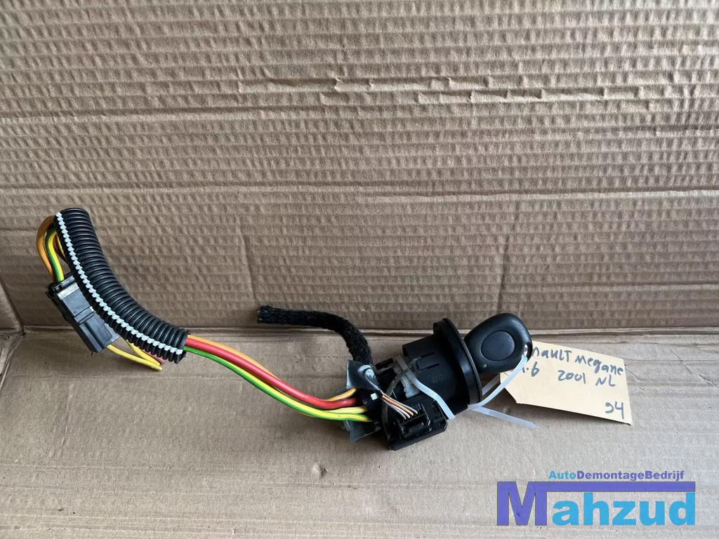 RENAULT MEGANE 1 Contact slot met sleutel 1999-2003, Renault Group, Contact.group@renault.com, Renault, Utilisé