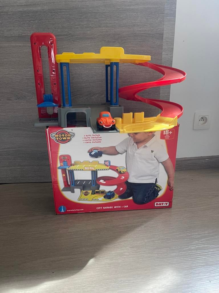 Autogarage, Ophalen, Zo goed als nieuw