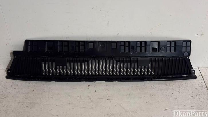 Renault Master IV onder Grille 622541366R, Auto-onderdelen, Carrosserie, Voor, Gebruikt