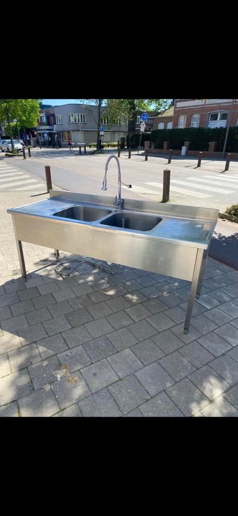 Dubbele spoelbak met kraan.   2 meter, Ophalen, Zo goed als nieuw
