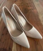 Splinternieuwe glossy hakken 38, Kleding | Dames, Ophalen of Verzenden, Wit, Pumps