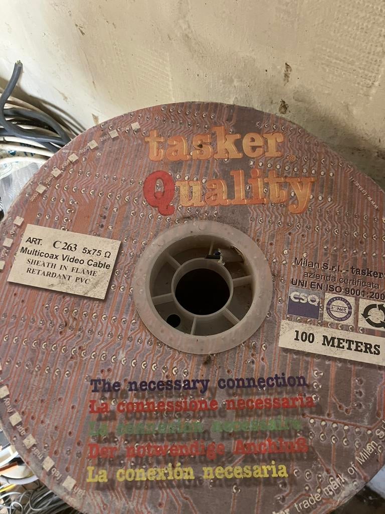 Multivideokabel 5x75 Ohm C 263, TV, Hi-fi & Vidéo, Câbles audio & Câbles de télévision, Enlèvement, Comme neuf