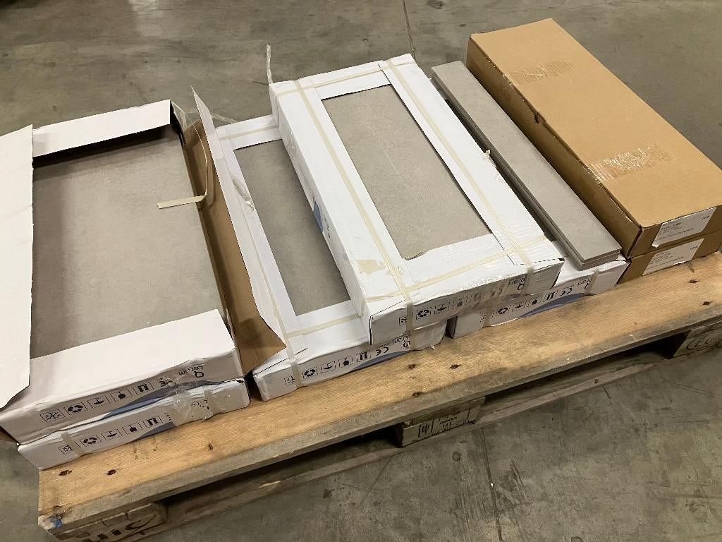 Living silver Q ceram fiance/plint - Eeklo, Ophalen, 40 tot 60 cm, Wandtegels, Nieuw