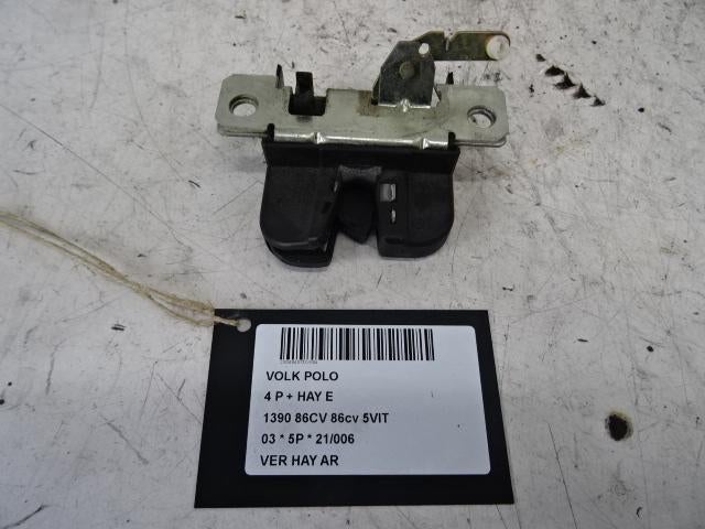 SERRURE COFFRE Volkswagen Polo IV (9N1 / 2/3), Utilisé, Volkswagen, Haillon arrière