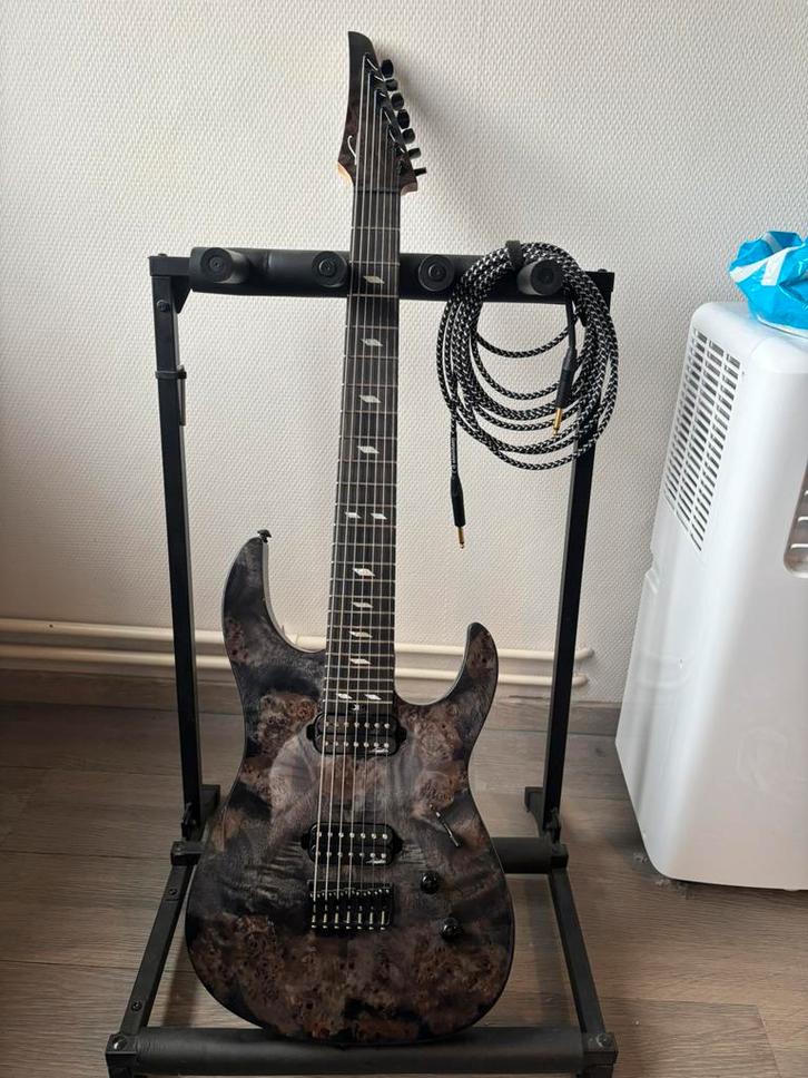 Legator n7ss, Muziek en Instrumenten, Snaarinstrumenten | Gitaren | Bas, Zo goed als nieuw, Ophalen