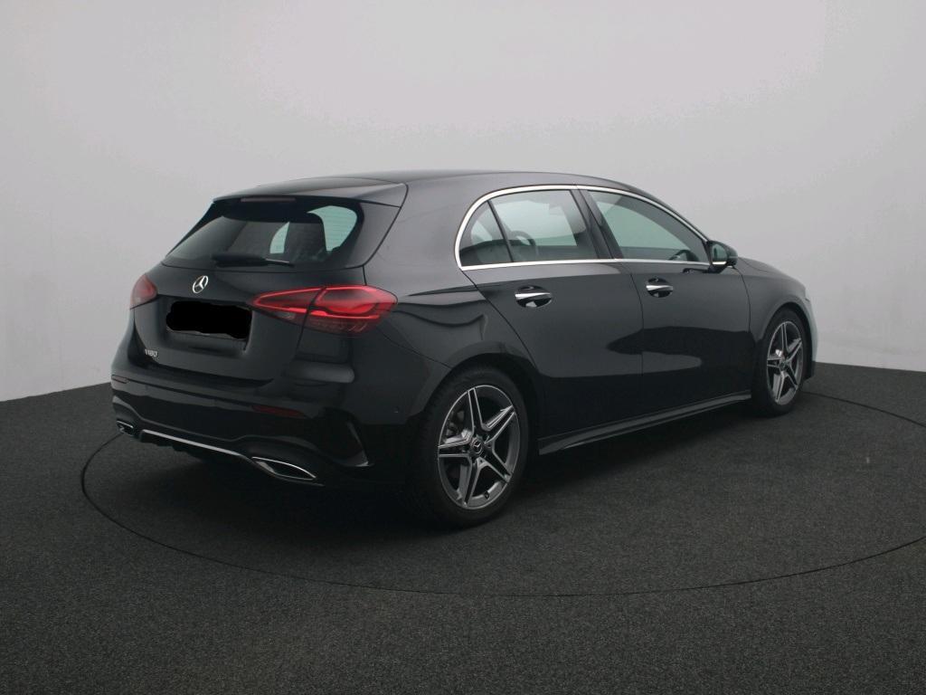 Mercedes-Benz A-Klasse 180 Star Edition + AMG LINE + CARPLAY, Stof, Zwart, 4 cilinders, 136 pk