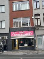 Bakkerij/winkel TE HUUR  in BERCHEM, 50 m² ou plus, Anvers (ville)