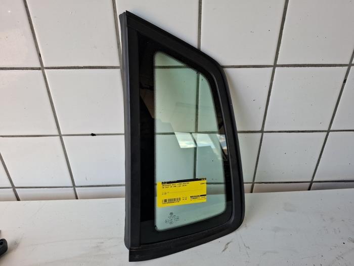 Vitre triangulaire arrière gauche d'un Volkswagen Golf Spor, Autos : Pièces & Accessoires, Volkswagen, -, 3 mois de garantie, Utilisé