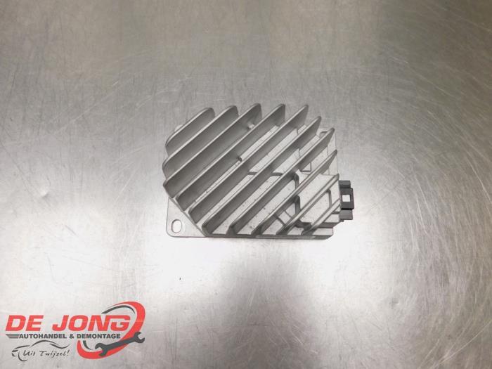 Amplificateur radio d'un Mercedes A-Klasse, Autos : Pièces & Accessoires, 3 mois de garantie, Utilisé, -, -