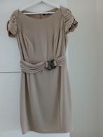coctail- of feestjurk Vera Mont, Kleding | Dames, Gelegenheidskleding, Ophalen of Verzenden, Beige