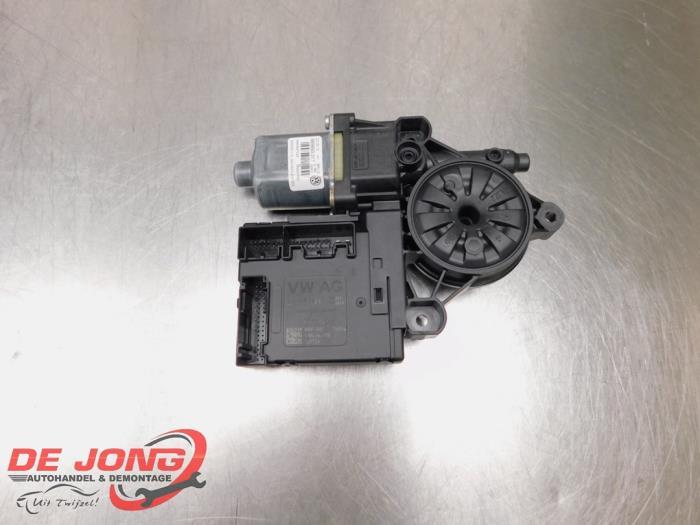 Moteur de vitre portière d'un Volkswagen Passat, Autos : Pièces & Accessoires, Volkswagen, -, 3 mois de garantie, Utilisé