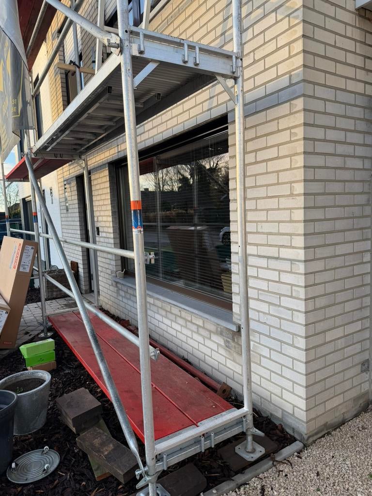 Gevelstelling compleet met ladders 72m2, Ophalen, Zo goed als nieuw