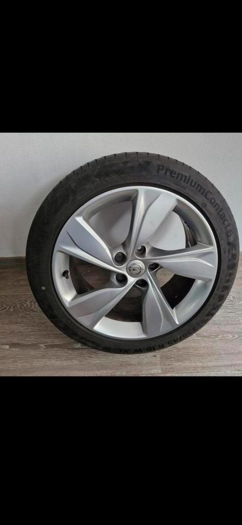 Opel Insignia B velgen 18 inch 5x115 zomerbanden, Auto-onderdelen, Banden en Velgen, Banden en Velgen, Zomerbanden, 18 inch, 235 mm