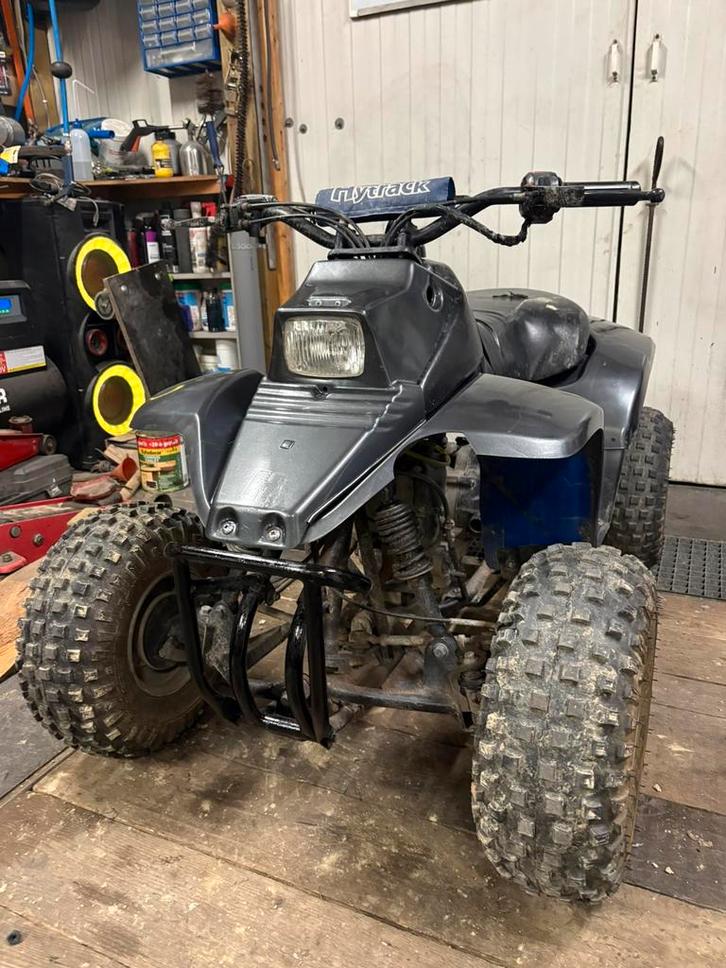 Hytrack quad 80cc, Vélos & Vélomoteurs, Mini Bikes, Midi Bikes & Pit Bikes, Utilisé, Autres types, Enlèvement