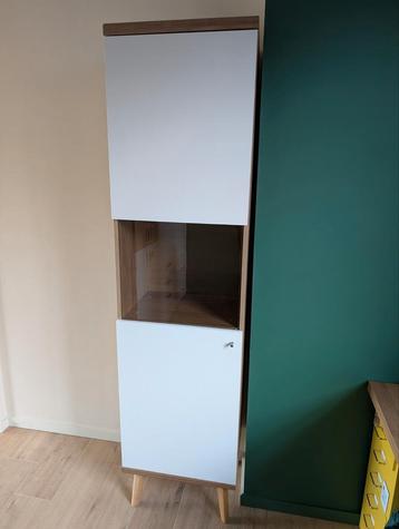 Hoge kast met glazen vitrine leefruimte hout beschikbaar voor biedingen