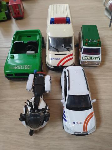 Politie speelgoedvoertuigen (5 stuks) beschikbaar voor biedingen