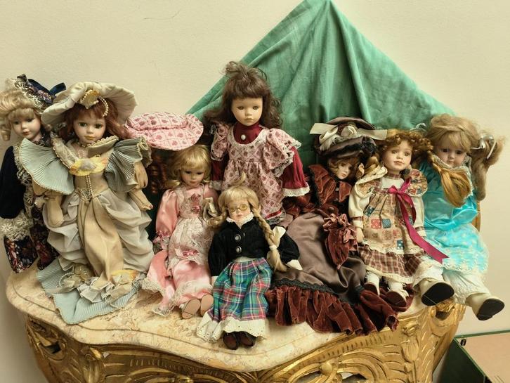 Set van 8 vintage poppen (deze liggen in de weg), Verzamelen, Poppen, Gebruikt, Pop, Ophalen