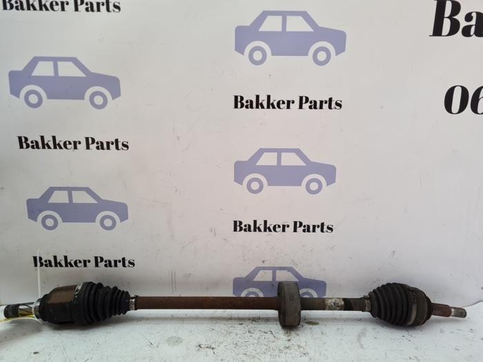 Aandrijfas rechts-voor van een Dacia Logan, Auto-onderdelen, Remmen en Aandrijving, Dacia, Gebruikt, 3 maanden garantie