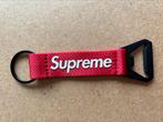 Supreme bottle opener Webbing Keychain Red New, Nieuw, Ophalen